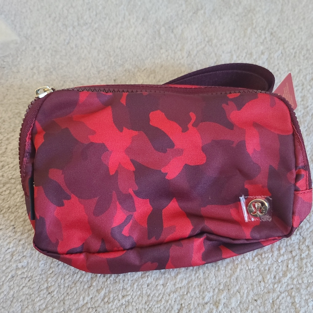 Lululemon limited edition belt bag